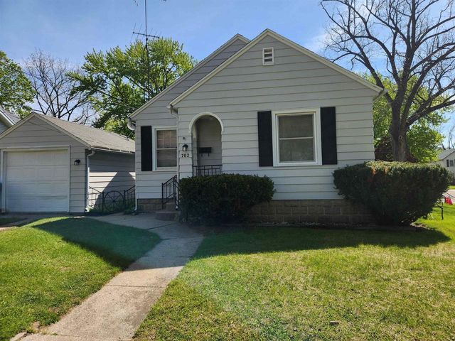702 Ridge Street, Baraboo, WI 53913