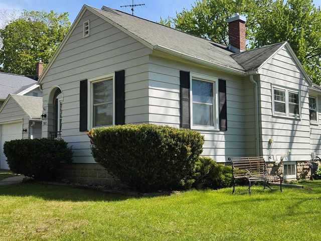 702 Ridge Street, Baraboo, WI 53913