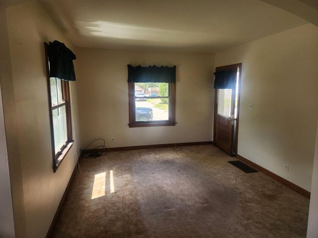 702 Ridge Street, Baraboo, WI 53913