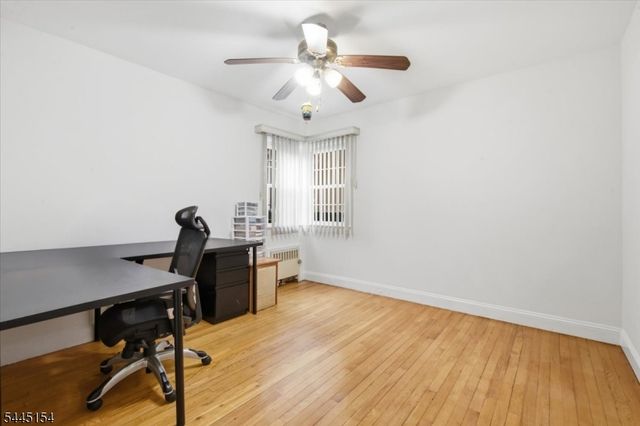 208 Baldwin Ave, New Milford Boro, NJ 07646