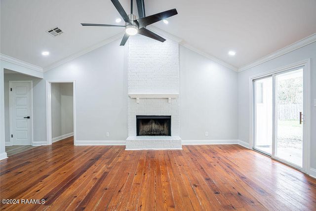 213 Presbytere Parkway, Lafayette, LA 70503