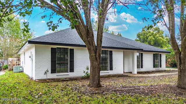 213 Presbytere Parkway, Lafayette, LA 70503