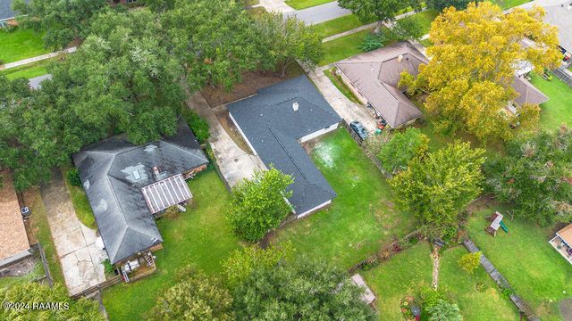 213 Presbytere Parkway, Lafayette, LA 70503