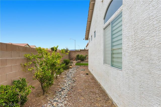 5871 Lost Valley Street, Las Vegas, NV 89113