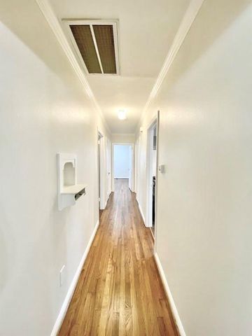 4102 Yupon Street, Houston, TX 77006