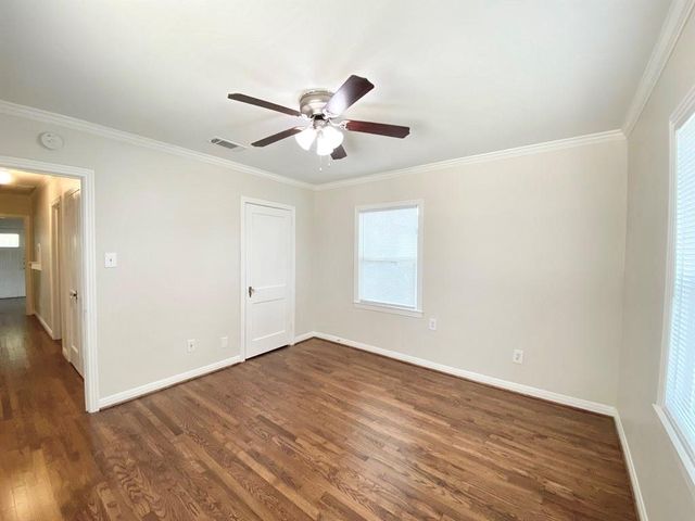 4102 Yupon Street, Houston, TX 77006