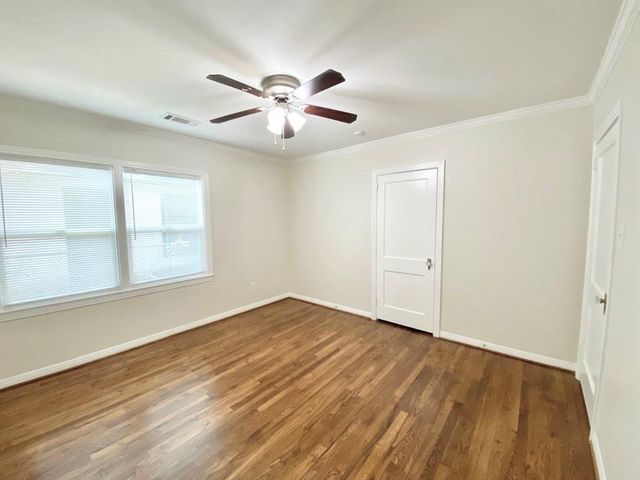 4102 Yupon Street, Houston, TX 77006