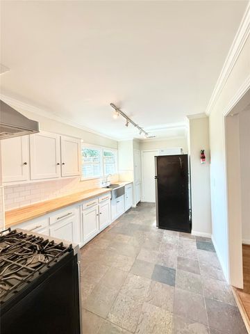 4102 Yupon Street, Houston, TX 77006