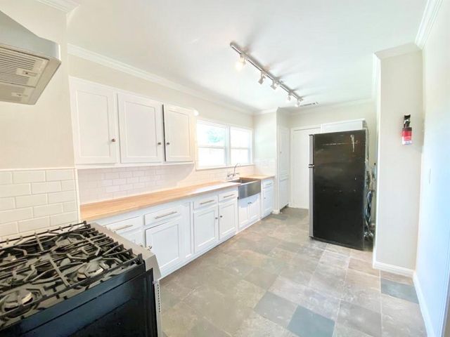 4102 Yupon Street, Houston, TX 77006