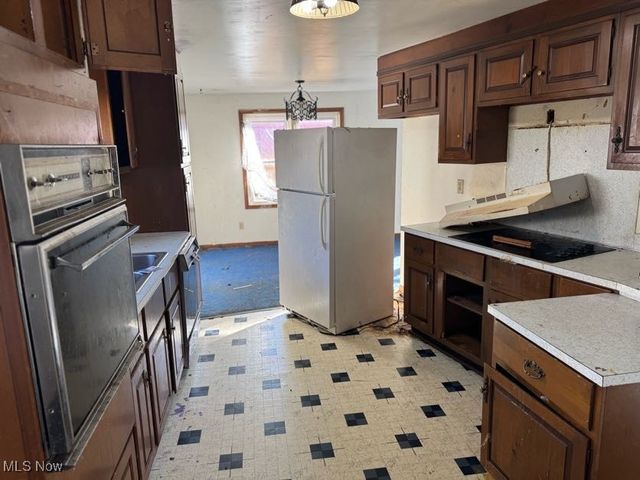 675 Jefferson Avenue, Cambridge, OH 43725