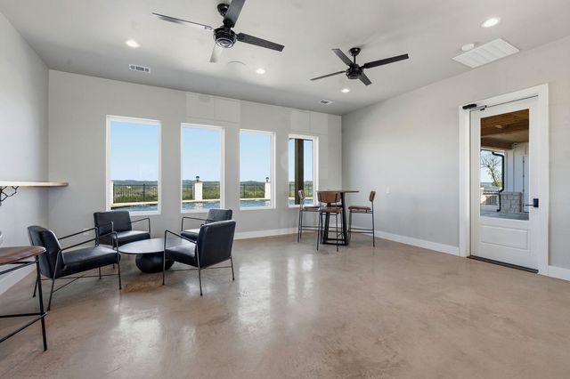 4 Creek Hollow WAY, Spicewood, TX 78669