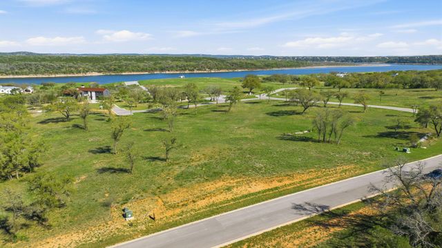 4 Creek Hollow WAY, Spicewood, TX 78669