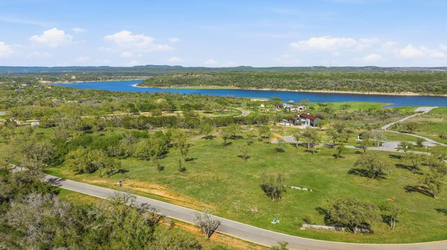 4 Creek Hollow WAY, Spicewood, TX 78669