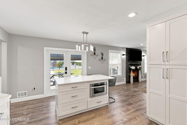 24 Crater Lake Road, Howell, NJ 07731