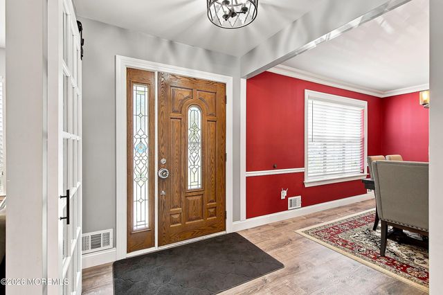 24 Crater Lake Road, Howell, NJ 07731