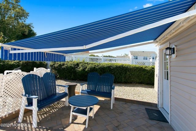 24 Crater Lake Road, Howell, NJ 07731