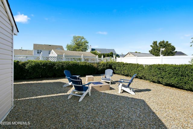 24 Crater Lake Road, Howell, NJ 07731