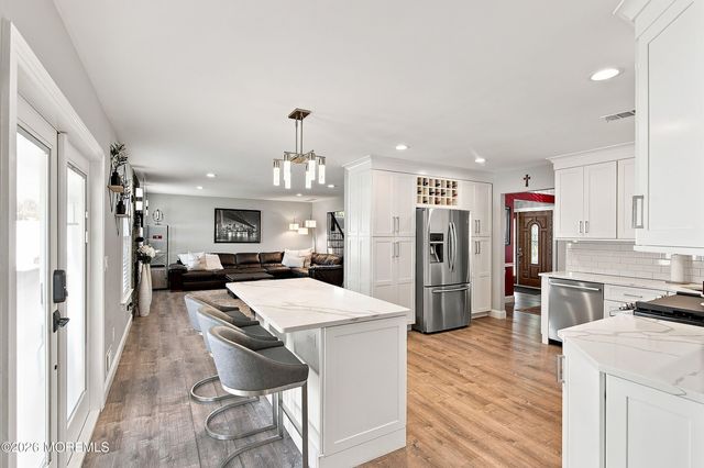 24 Crater Lake Road, Howell, NJ 07731