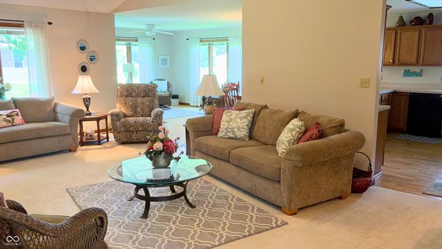 5152 Montpelier Court, Columbus, IN 47203