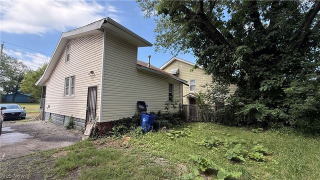 12607 Watterson Avenue, Cleveland, OH 44105