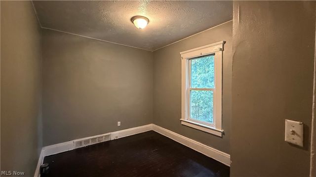 12607 Watterson Avenue, Cleveland, OH 44105