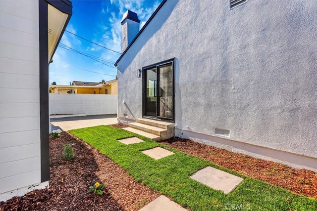 3738 Gondar, Long Beach, CA 90808