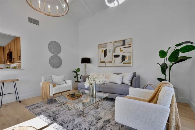 3738 Gondar, Long Beach, CA 90808