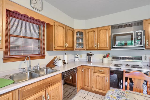519 Oswald St, Wayne Twp, PA 16157