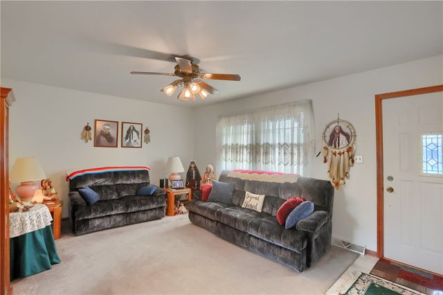 519 Oswald St, Wayne Twp, PA 16157
