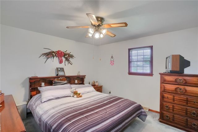 519 Oswald St, Wayne Twp, PA 16157