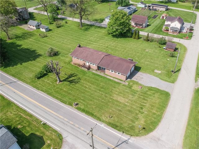 519 Oswald St, Wayne Twp, PA 16157