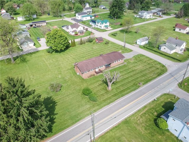 519 Oswald St, Wayne Twp, PA 16157