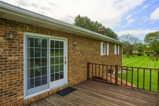 519 Oswald St, Wayne Twp, PA 16157