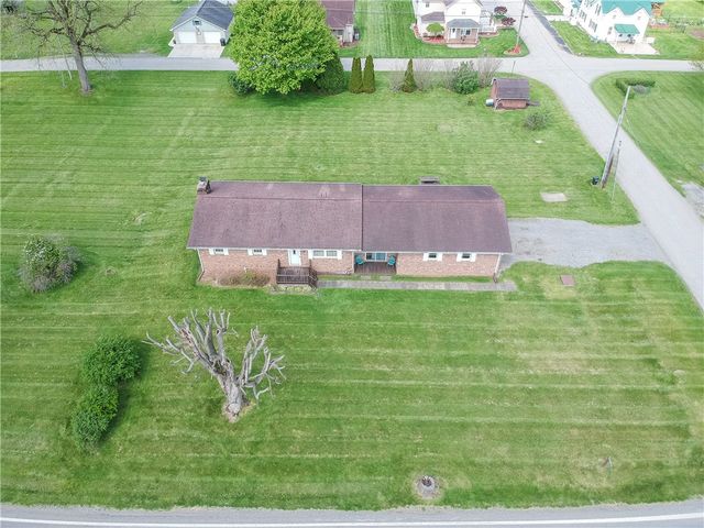 519 Oswald St, Wayne Twp, PA 16157