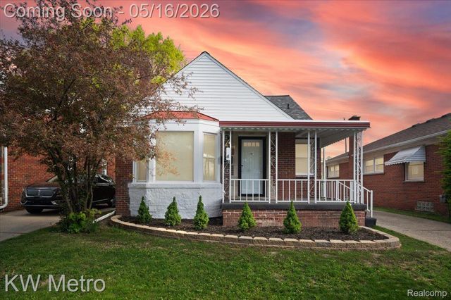 654 Kings Highway, Lincoln Park, MI 48146