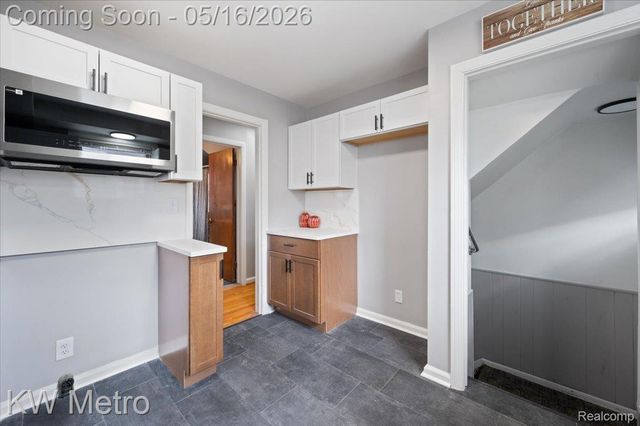 654 Kings Highway, Lincoln Park, MI 48146