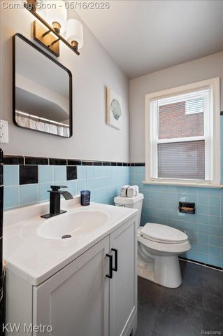 654 Kings Highway, Lincoln Park, MI 48146