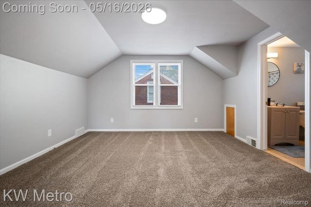 654 Kings Highway, Lincoln Park, MI 48146