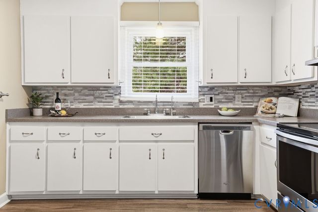 100 Appomattox Ct, Colonial Heights, VA 23834