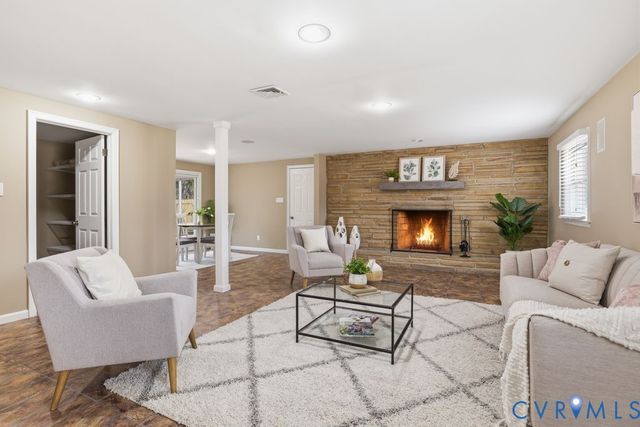 100 Appomattox Ct, Colonial Heights, VA 23834