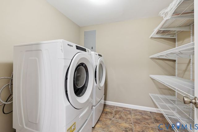 100 Appomattox Ct, Colonial Heights, VA 23834