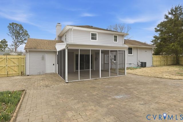 100 Appomattox Ct, Colonial Heights, VA 23834