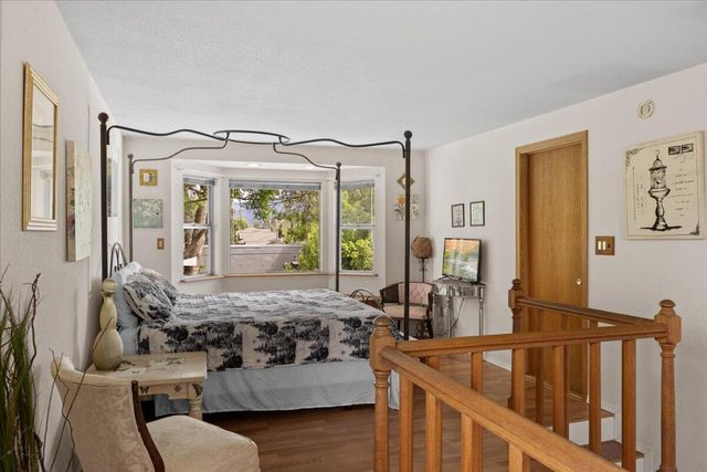 847 NW 5th Street, Grants Pass, OR 97526