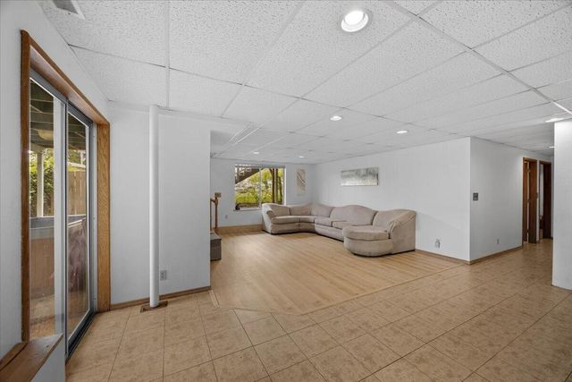 847 NW 5th Street, Grants Pass, OR 97526