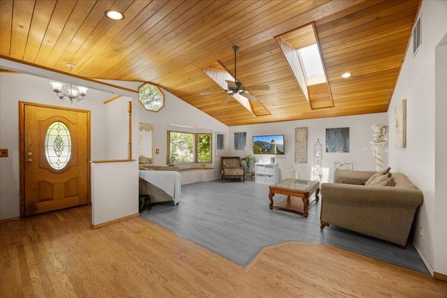 847 NW 5th Street, Grants Pass, OR 97526