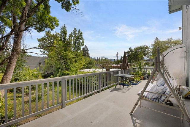 847 NW 5th Street, Grants Pass, OR 97526