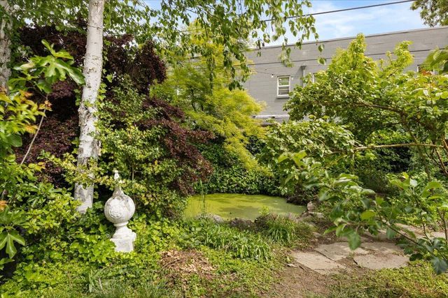 847 NW 5th Street, Grants Pass, OR 97526