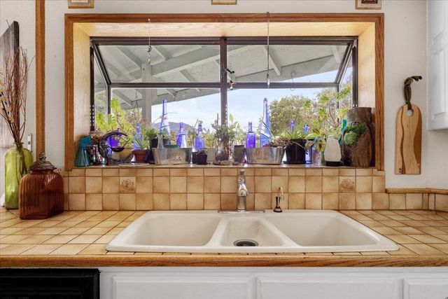 847 NW 5th Street, Grants Pass, OR 97526