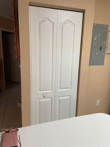 8752 NW 107th Terrace 8752, Hialeah Gardens, FL 33018