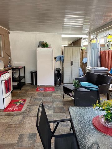8752 NW 107th Terrace 8752, Hialeah Gardens, FL 33018